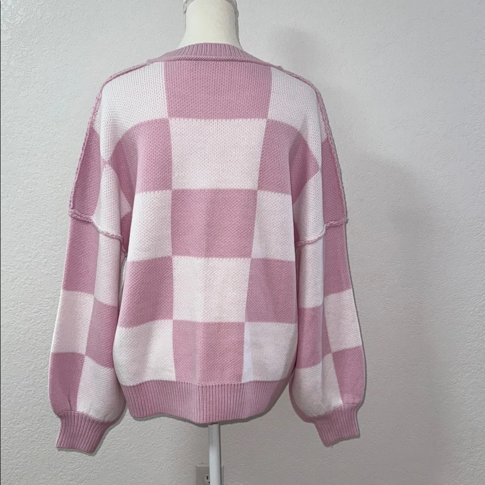 Pink and White Checkered Women's Sweater - Picture 10 of 11